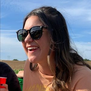 Meet your Posher, Kelsey